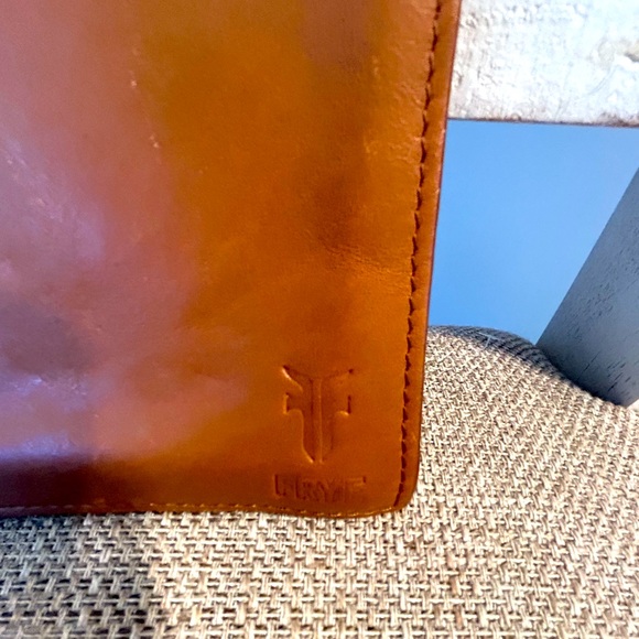 Frye Tan Leather Belt bag without belt - Picture 3 of 5